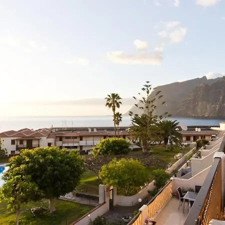 Best Views * Acantilado de los Gigantes